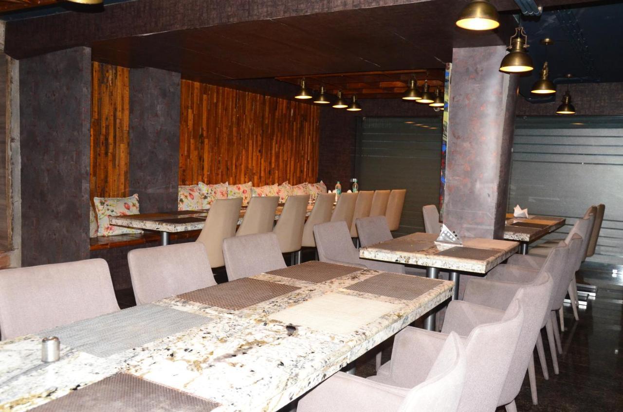 Crytsal Residency Hotell Ranchi Exteriör bild