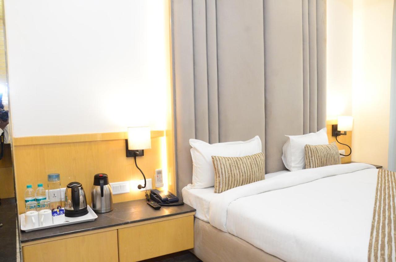 Crytsal Residency Hotell Ranchi Exteriör bild