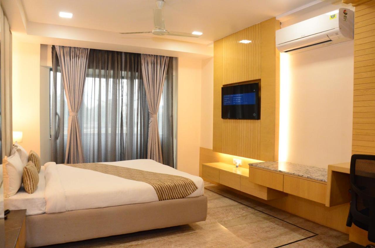 Crytsal Residency Hotell Ranchi Exteriör bild